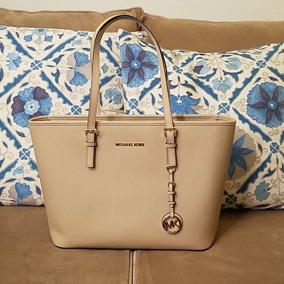 michael kors bisque purse